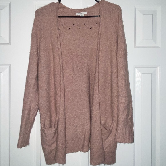 American Eagle Cardigan - Picture 1 of 3